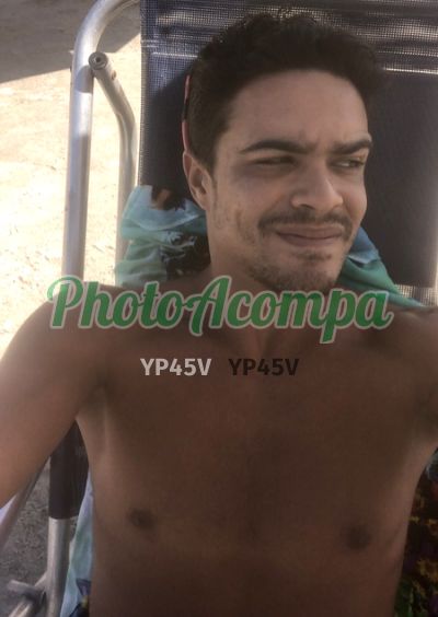 Ricardo, garoto de programa no Guarujá