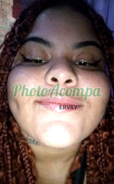 Gordelicia, mulher que faz videochamadas e sexting