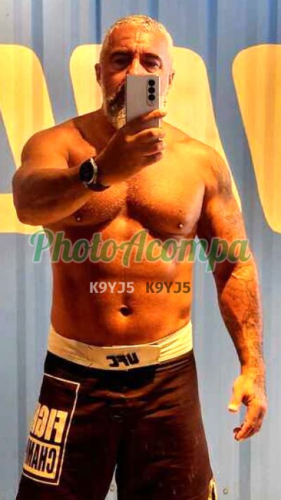 Guto (21) 99900-4121, garoto de programa no Recreio dos Bandeirantes (RJ)