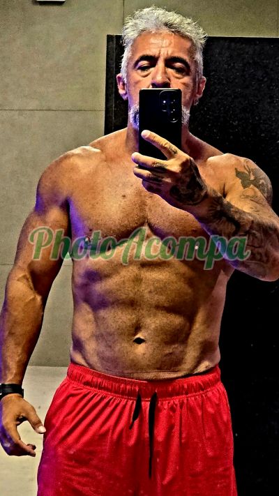 Guto (21) 99900-4121, garoto de programa no Rio de Janeiro