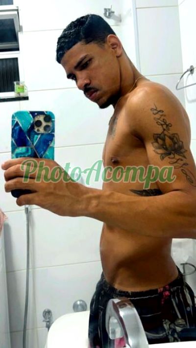 Gustavo Souza, garoto de programa no Leblon (RJ)