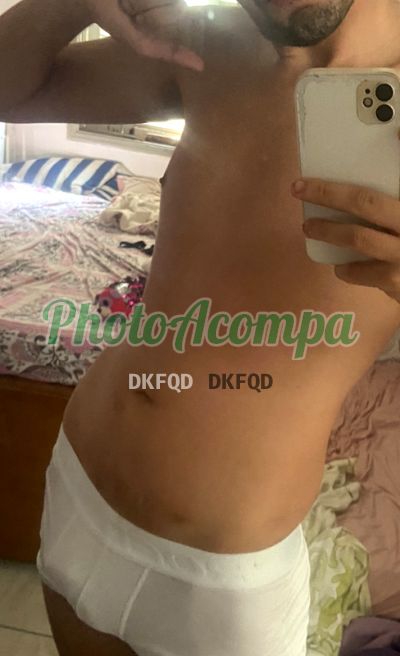 Felipe, garoto de programa em Santos