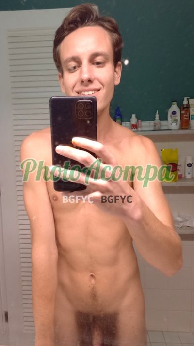 Nico Mariani, garoto de programa no Jardim Botânico (RJ)