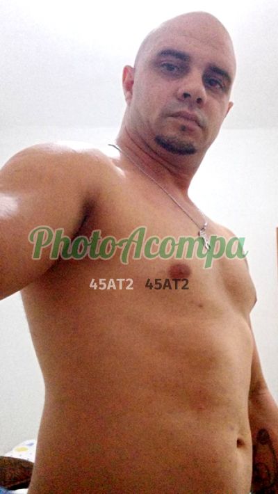 Eros, garoto de programa em Resende