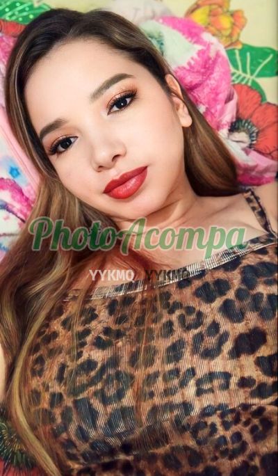 Aurora Liz, mulher que faz videochamadas e sexting