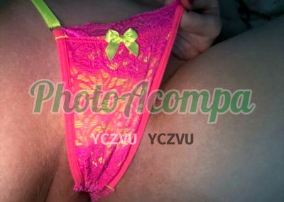 Lara, mulher que faz videochamadas e sexting