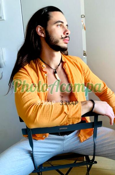 Lorenzo, garoto de programa em São Paulo