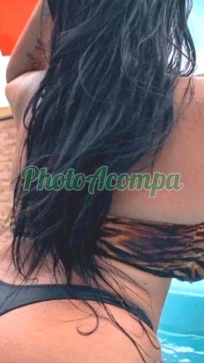 Sendy, mulher que faz videochamadas e sexting