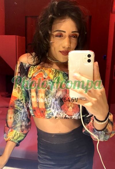 Érika, travesti em Goiânia