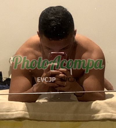 Vítor, garoto de programa em Curitiba