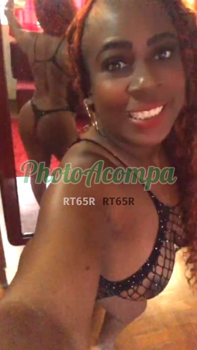 Completinha com anal (32) 98713-2005, garota de programa em Savassi (BH)