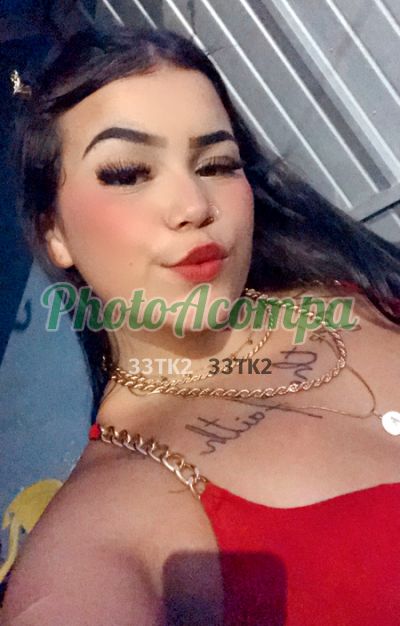 Júlia, acompanhante em Contagem