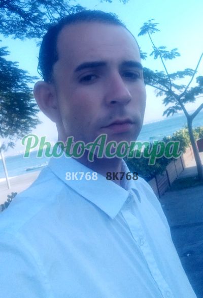 Carlão, garoto de programa na Zona Norte (RJ)