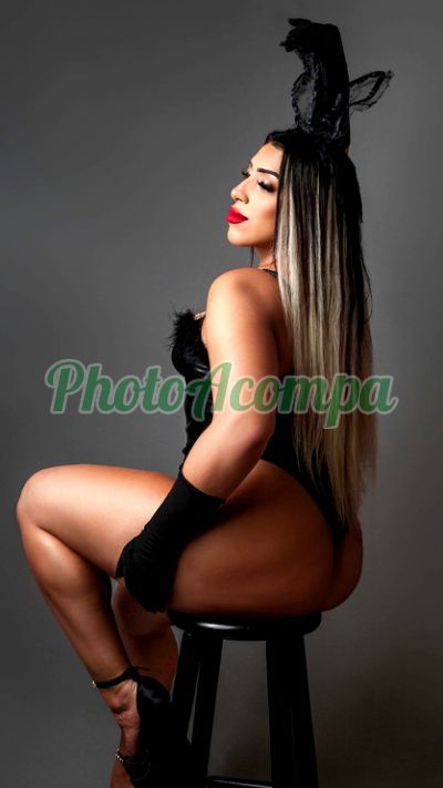 Maya, Acompanhante em Volta Redonda
