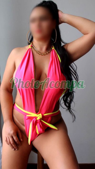 Alicia Monteiro, garota de programa em Curitiba