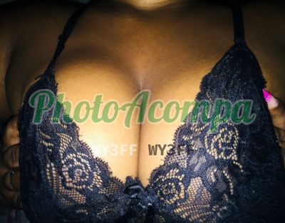Lorena, mulher que faz videochamadas e sexting