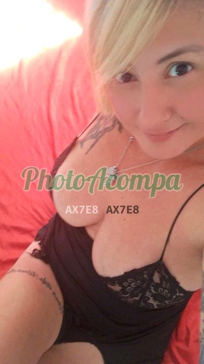 Karina (12) 97814-0060, garota de programa em Taubaté