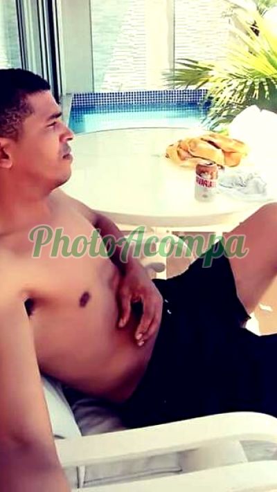 Luciano, Homem que faz massagens eróticas no Ipiranga (SP)