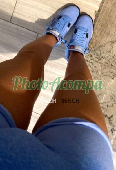 Kelly Almeida, mulher que faz videochamadas e sexting
