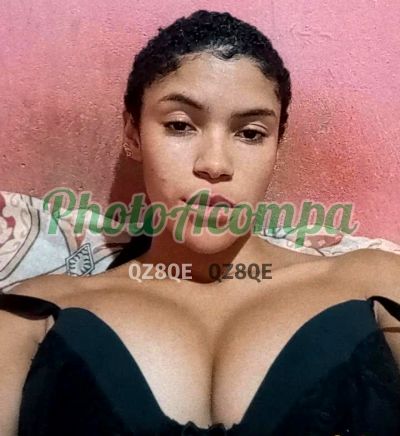Liazinha, mulher que faz videochamadas e sexting