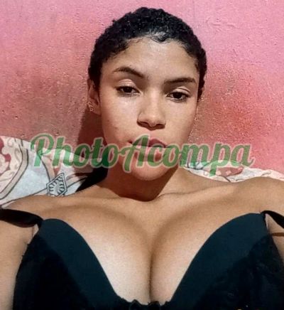 Liazinha, mulher que faz videochamadas e sexting