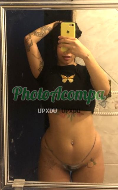 Lolo Santos, mulher que faz videochamadas e sexting
