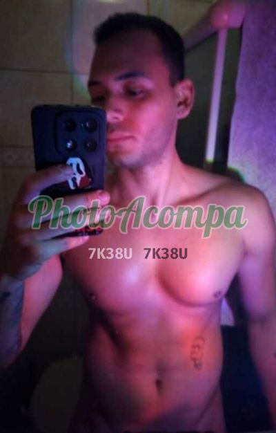 Paulo, garoto de programa em Copacabana (RJ)