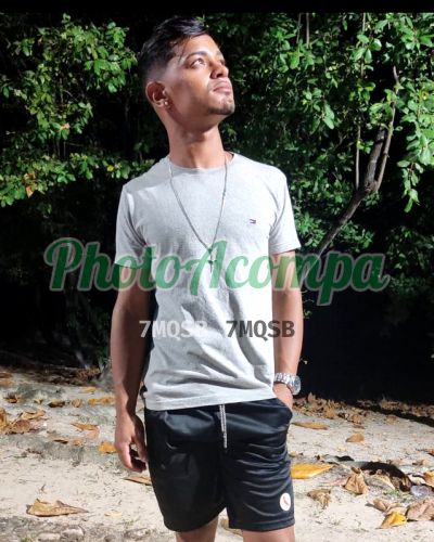 Alex, garoto de programa em Recife