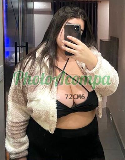 Fernanda Lis, mulher que faz videochamadas e sexting