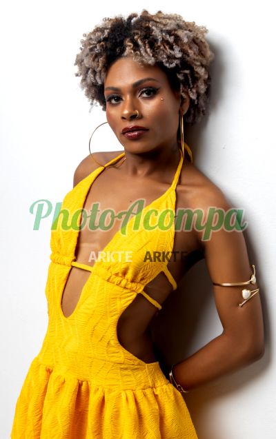 Gabriela Lago (11) 93069-5428, travesti que faz massagens eróticas no Brooklin (SP)