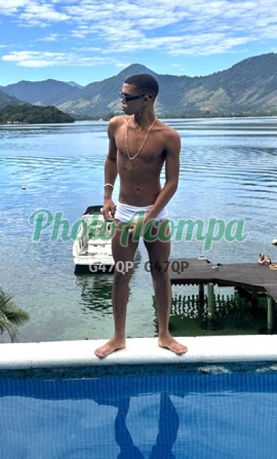 Júnior Silva, garoto de programa em Copacabana (RJ)