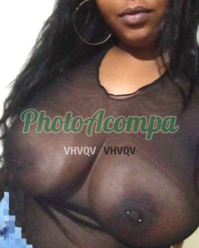 Perola Lima, mulher que faz videochamadas e sexting