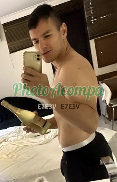 Vítor, garoto de programa em Londrina