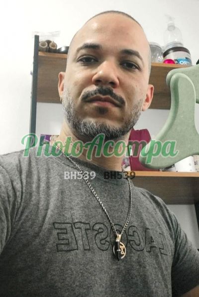 Diego (21) 97526-0907, homem que faz massagens eróticas no Rio de Janeiro