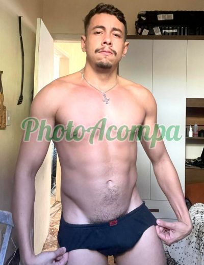 Ítalo Santos, Garoto de programa em Copacabana (RJ)