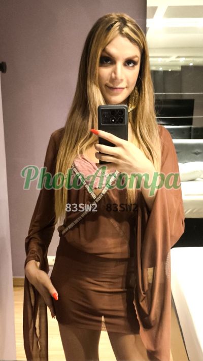 Bia Melo, transex no Centro (RJ)