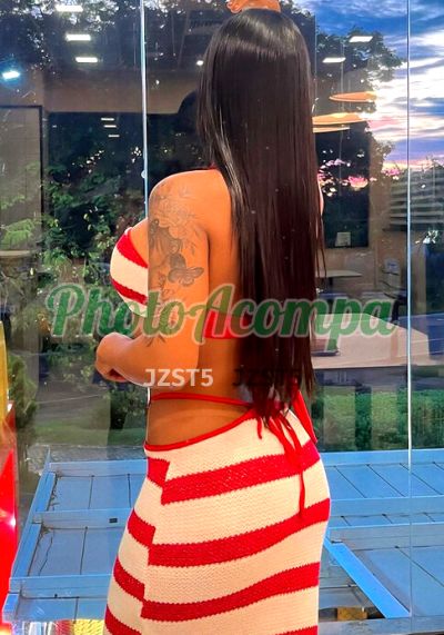 Lia Pérez, garota de programa em Água Branca