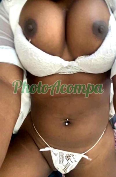 Sabrina, Escort em Lauro de Freitas