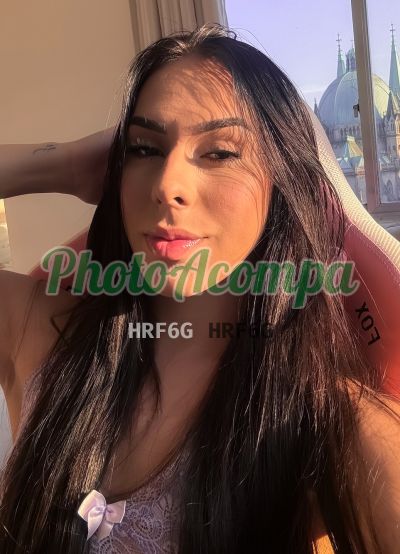 Marina Steele, transex na Liberdade (SP)