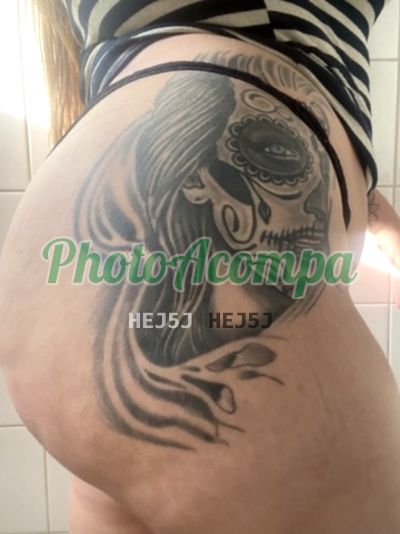 Lua, mulher que faz videochamadas e sexting