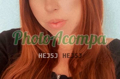 Lua, mulher que faz videochamadas e sexting