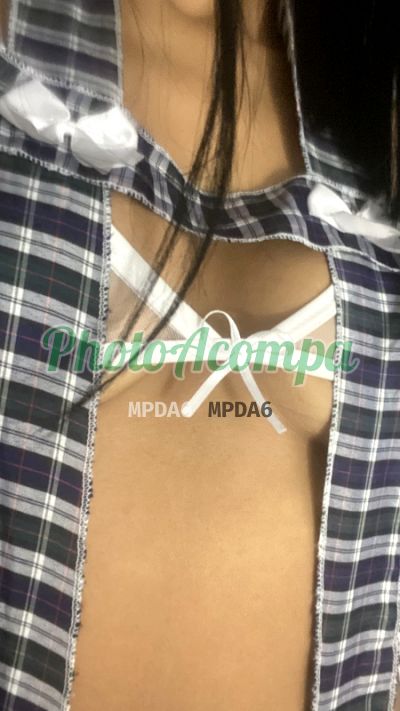 Natasha, mulher que faz videochamadas e sexting