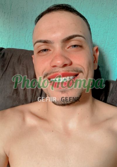 Thiago, homem que faz massagens eróticas em São Paulo