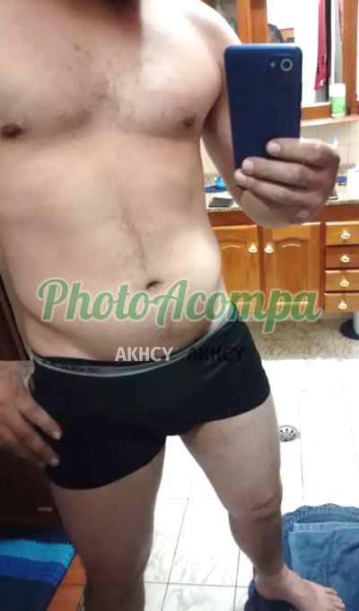 Ricardo, garoto de programa em São Sebastião