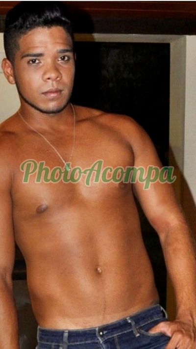 Mikael Moraes, garoto de programa em Barra Velha