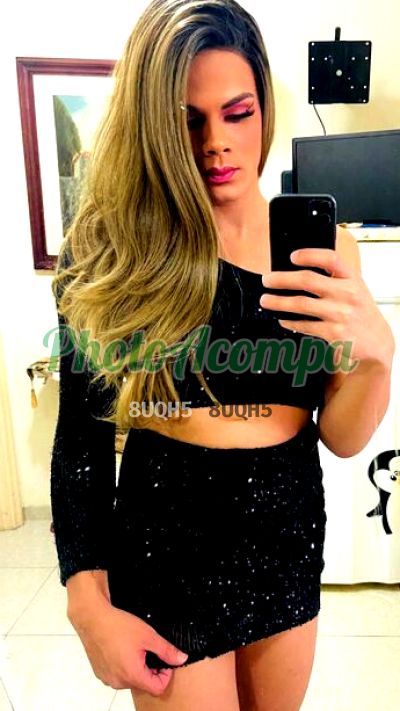 Gabriella Martins, travesti em Copacabana (RJ)