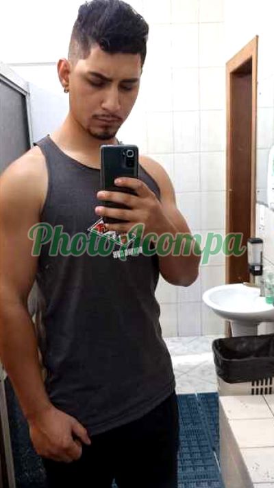 Eduardo, Garoto de programa em Curitiba