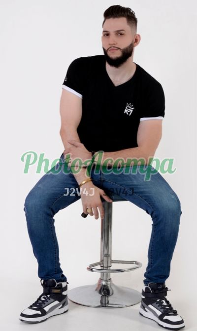 Thiago, garoto de programa em São Paulo