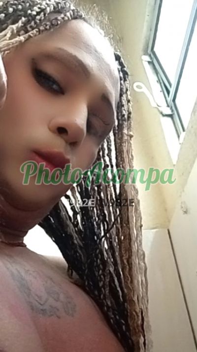 La Veneno (51) 98203-8392, travesti em Porto Alegre
