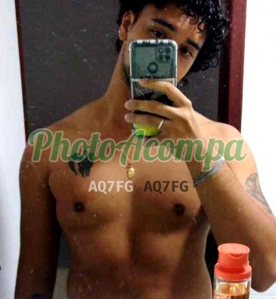 Vítor, garoto de programa em Petrópolis